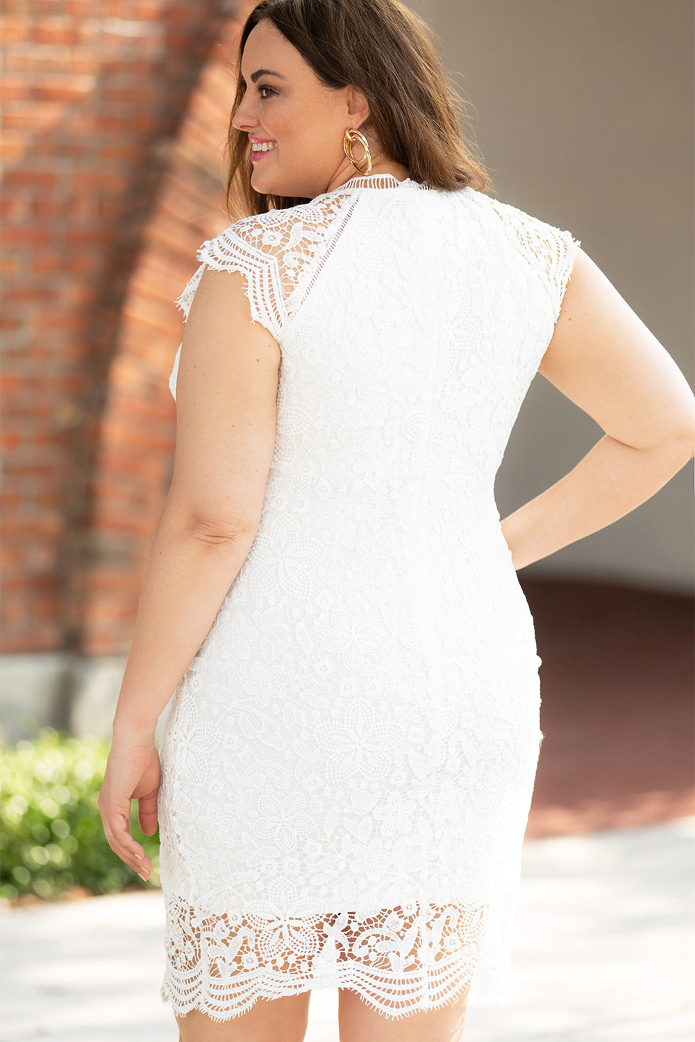 White Plus Size Lace Cap Sleeves Bodycon Midi Dress