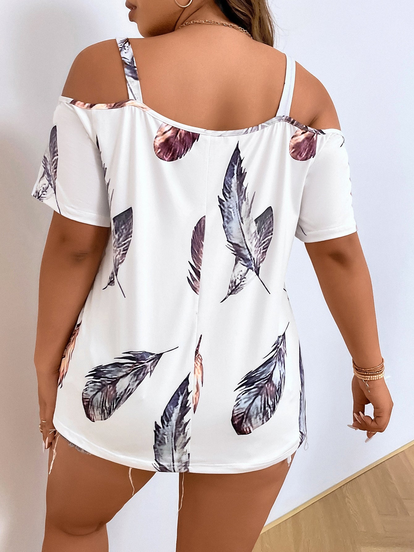 Plus Feather Print Cold Shoulder Tee