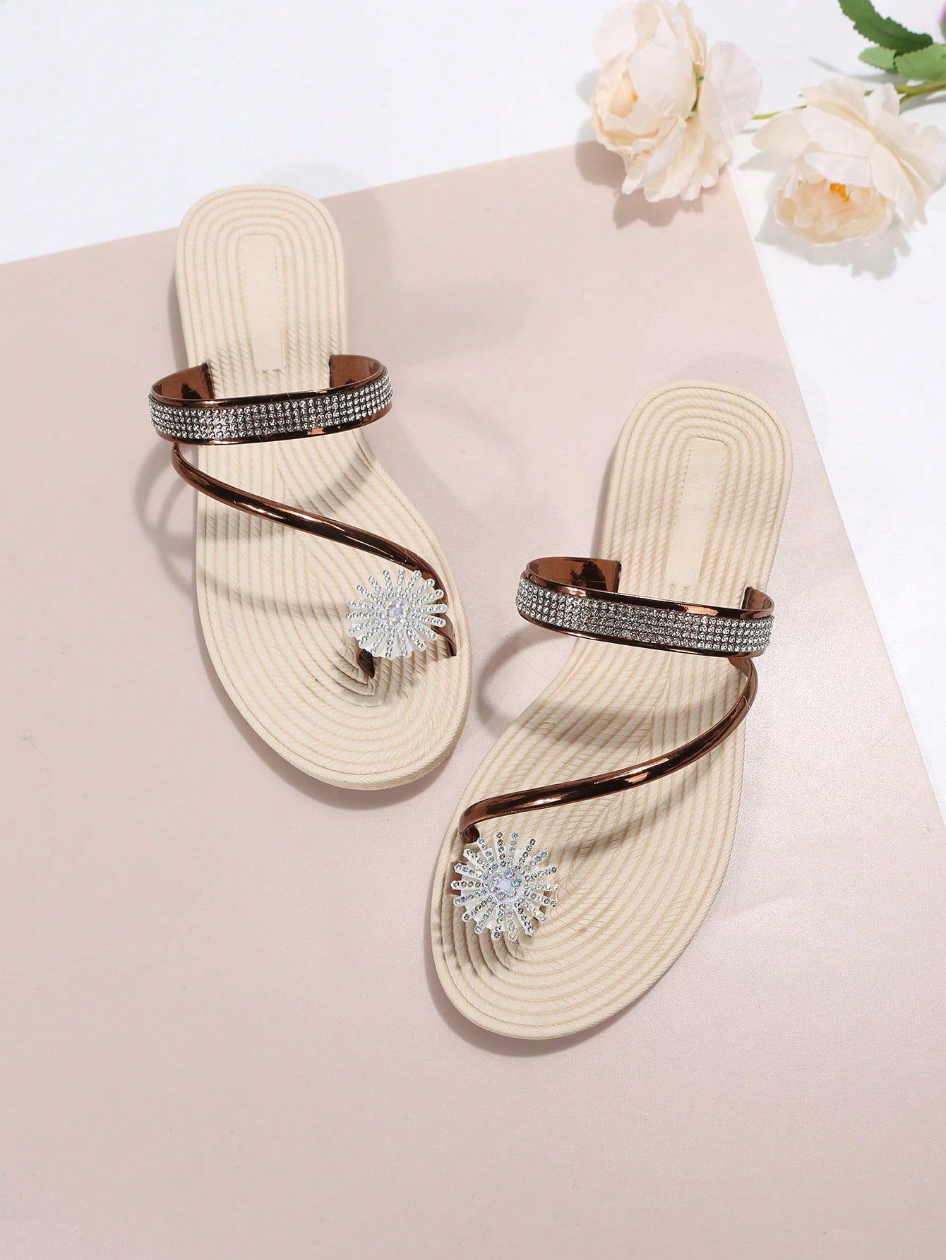 Rhinestone Decor Toe Ring Flat Glamorous Thong Sandals